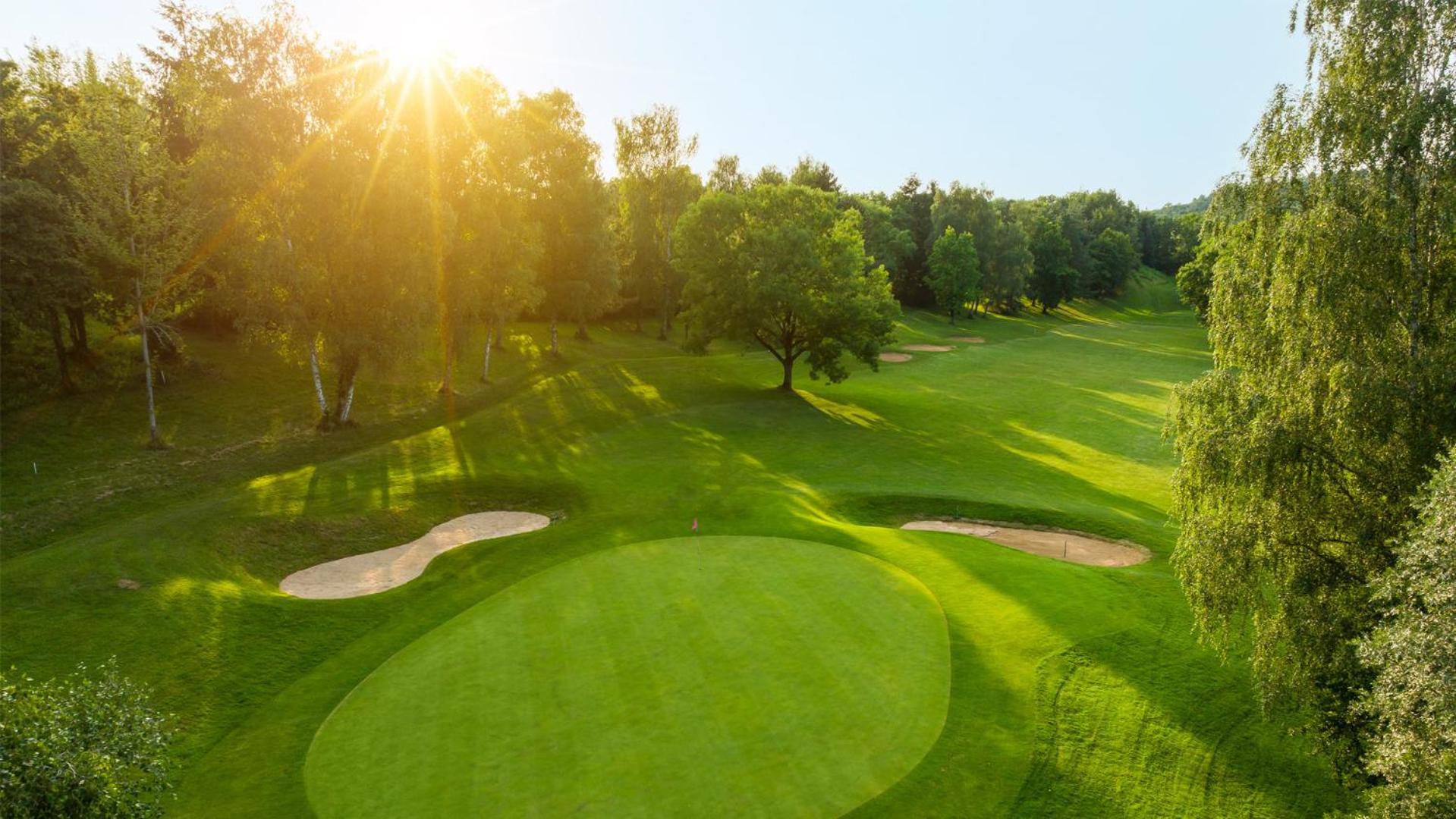 Logis Hotel Golf Le Domaine Du Val De Sorne Vernantois Zewnętrze zdjęcie